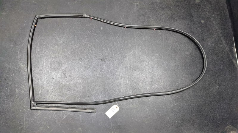 Rear Left Driver Door Weatherstrip 2020 Kia Soul 83130-K0000 2021 2022 2023