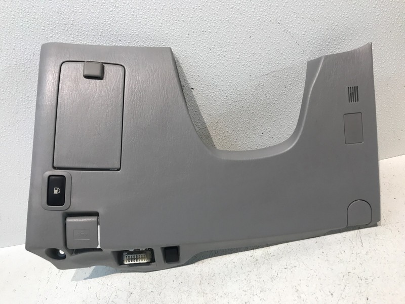 04-07 Toyota Highlander Left Lower Dash Knee Panel Trim Gray OEM 55045-48090