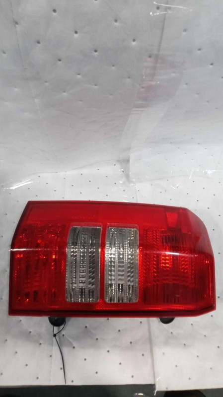 2011 Jeep Patriot Left Tail Light Assembly Black OEM 349003 166-02246L