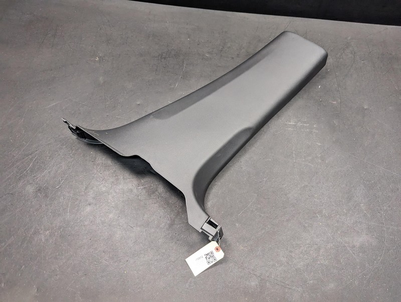 Center Right Lower B Pillar Trim Panel 2023 Infiniti QX60 76915-6TA0A 2022