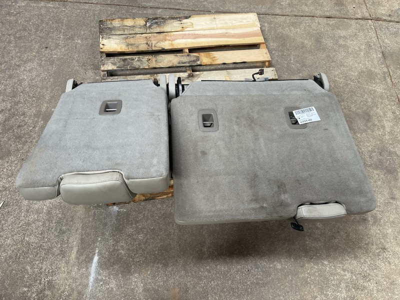 15-19 CADILLAC ESCALADE REAR 3RD THIRD ROW BEIGE LEATHER SEAT OEM
