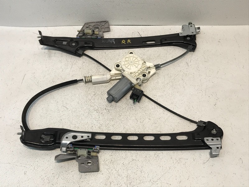 2005-2008 MERCEDES CLS500 REAR RIGHT SIDE WINDOW REGULATOR MOTOR OEM