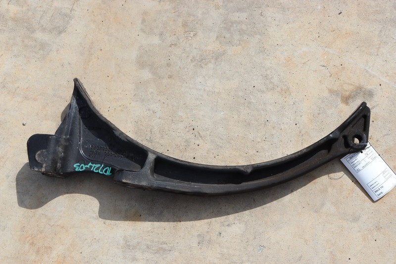 17-24 FREIGHTLINER CASCADIA 126 DD15 FUEL TANK HANGER MOUNT BRACKET SUPPORT OEM