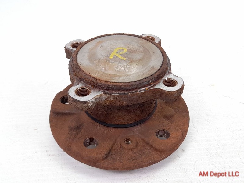 2015 Mini Cooper S F56 F55 F57 F54 Rear Wheel Hub Flange Spindle Low 33416867927