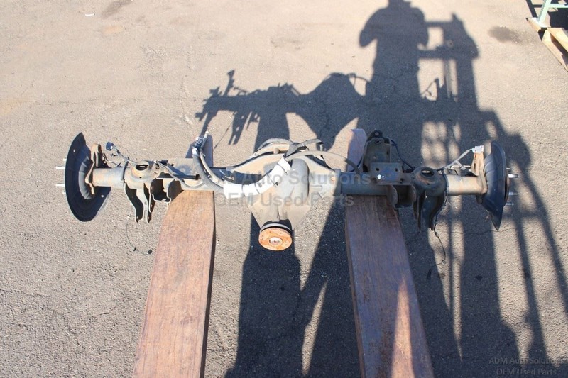 2019 - 2024 RAM 1500 HEMI 5.7L CREW CAB PICKUP REAR AXLE ASSEMBLY RATIO 3.21 OEM
