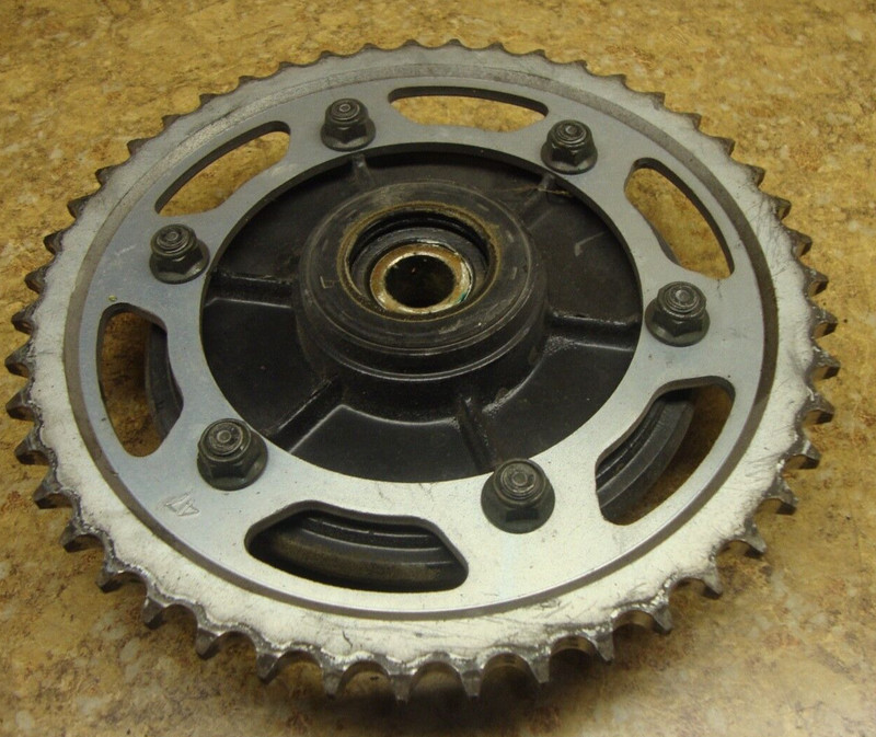 2002 Yamaha YZF600R YZF 600 YZF600 600R Rear Chain Drive Sprocket Gear Back D4
