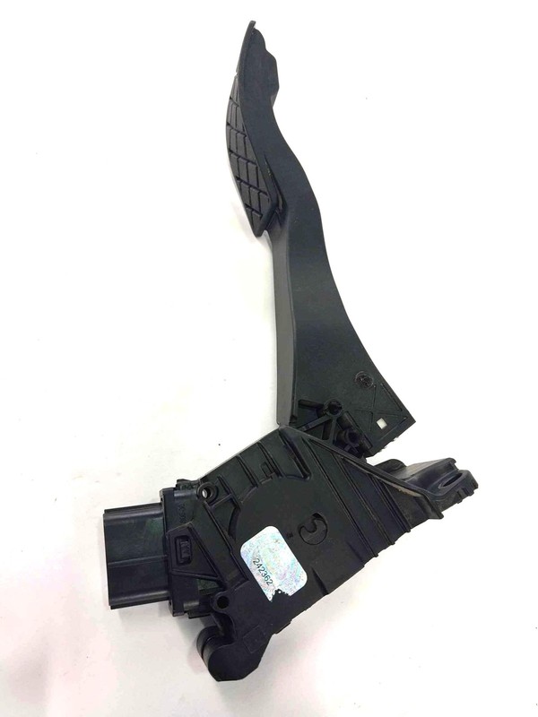 2020-2023 Volkwagen Atlas Cross Sport Gas Pedal Accelerator Throttle Sensor OEM