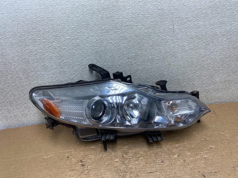 2011 to 2014 Nissan Murano Headlight Right Passenger Rh Oem Halogen AB4933 DW