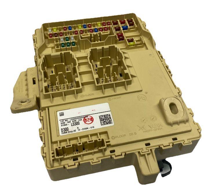 Hyundai Sonata junction box 2020 2023 fuse relay block box assy OEM 91950L0300