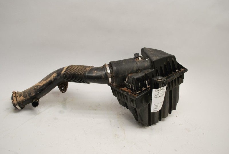 2012-2013 RANGE ROVER EVOQUE AIR CLEANER FILTER HOUSING BOX W/ INTAKE TUBE OEM