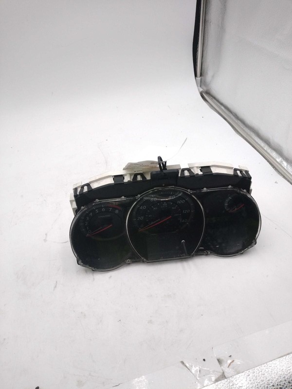 2010 Nissan Versa Speedometer Gauge White OEM 368k Miles NJ25-26071-664873