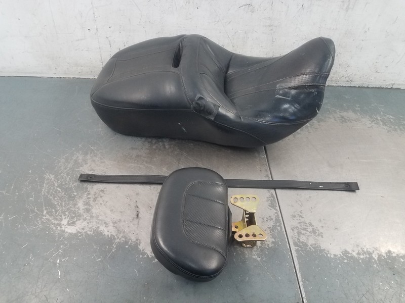 2016 14 15 Harley CVO Road GlideHeated Dual Seat / Backrest - * #8929 M2