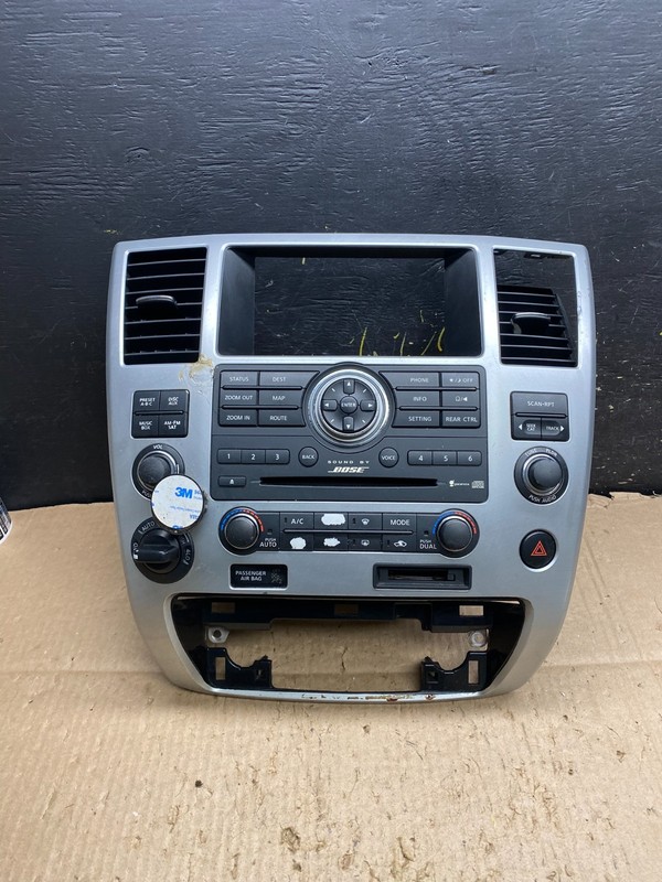 2008 to 2010 Infiniti QX56 Radio Player Climate Control Panel Bezel Y7829DG