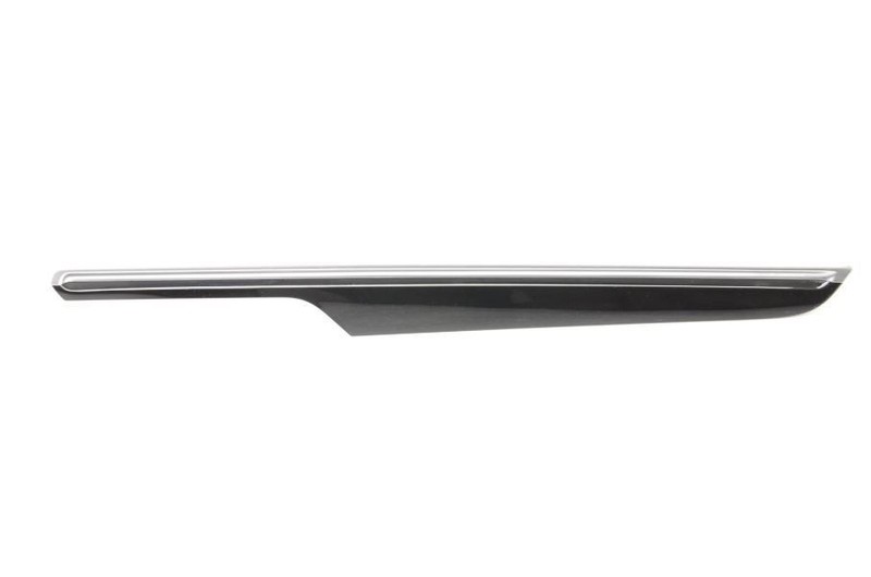 2015-2018 Porsche Macan 2.0L Passenger Right Rear Door Trim Panel Molding