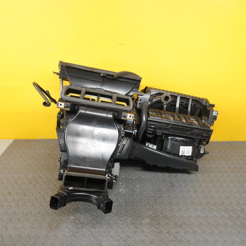 2019-2022 VOLVO XC40 HVAC CLIMATE HEATER BLOWER MOTOR HOUSING OEM 32130491
