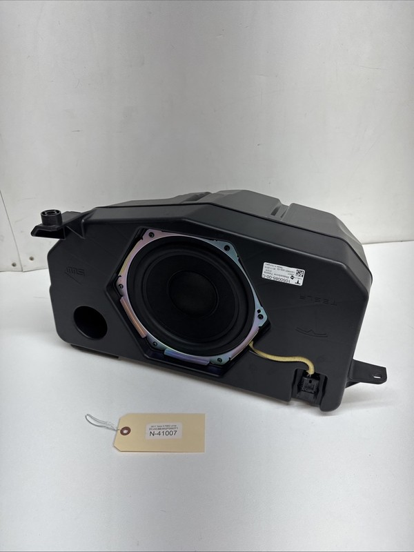 2016-2020 Tesla X Subwoofer Bassbox Speaker Woofer 1050085-00-C OEM 41007 M2