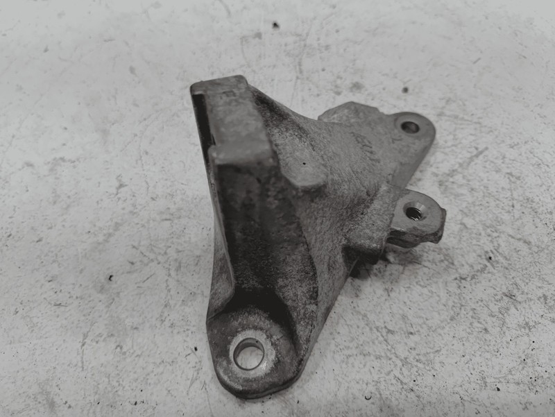 2018-2024 TOYOTA CAMRY 2.5L ENGINE MOTOR FRONT MOUNT BRACKET OEM