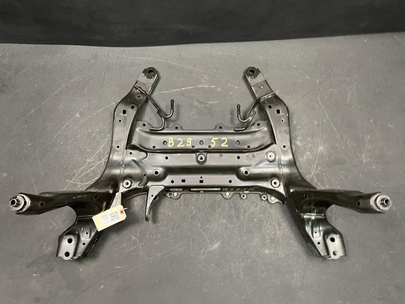 Front Crossmember 2018 BMW X1 31116872729 2016 2017 2019 2020 2021 2022