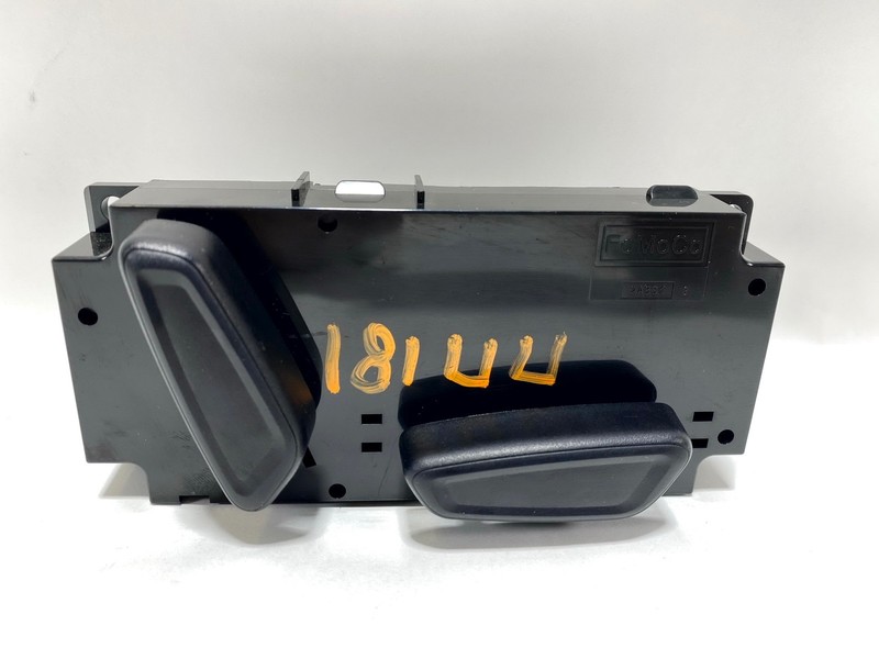 20-25 FORD ESCAPE FRONT RIGHT RH PASS SIDE SEAT ADJUSTMENT CONTROL SWITCH OEM