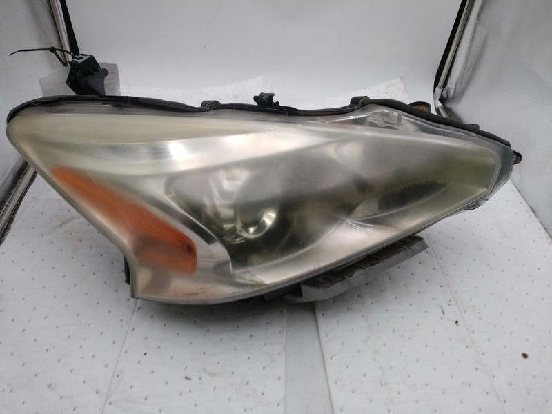 2014 Nissan Altima Right Headlight Assembly Silver OEM 186K Miles