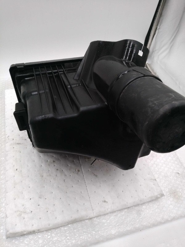 2005 Jeep Grand Cherokee Air Cleaner Assembly OEM 05143969AA 5.7L Blue
