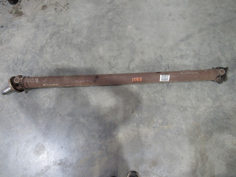 2005-2006 FORD EXPEDITION REAR DRIVE SHAFT 5.4L 4x2 9.75" RING GEAR