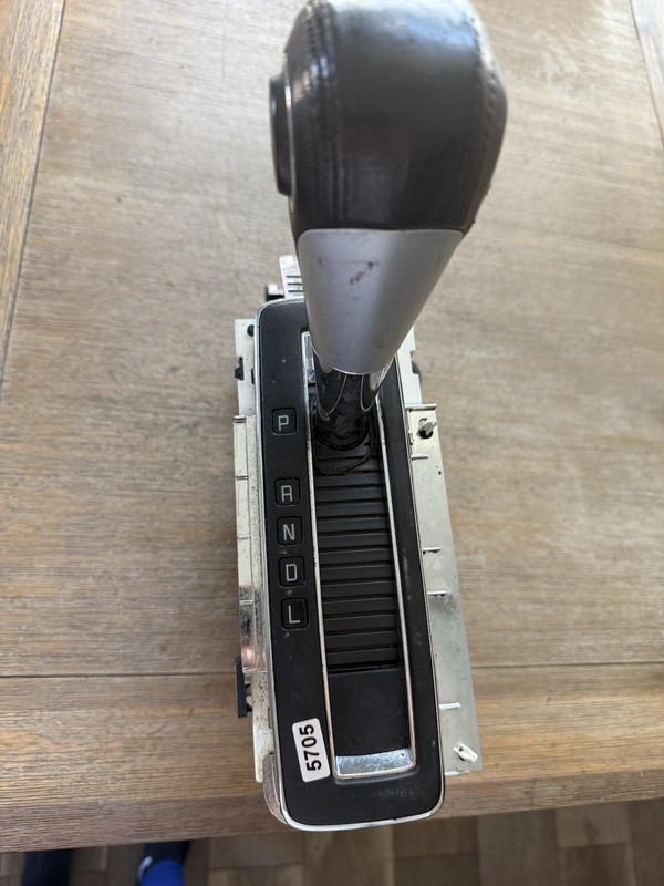 2011 2012 Chevrolet Traverse 3.6L Automatic Transmission Floor Shifter 20945329