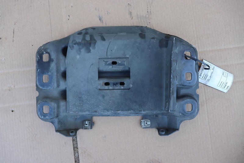 2014-2017 MERCEDES S-CLASS S550 W222 RWD TRANSMISSION MOUNT SUPPORT BRACE OEM