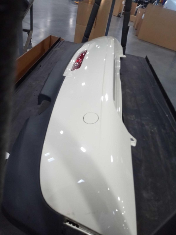 2013 MINI COOPER Bumper Assembly OEM White 51127260578 Used 108k Miles