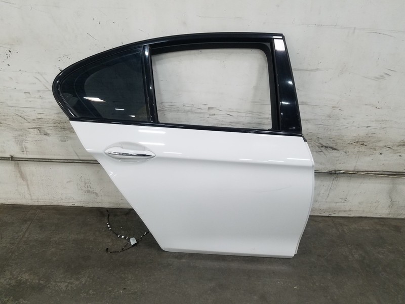 2014 BMW M5 F10 Right Rear Passenger Door #4146 A8