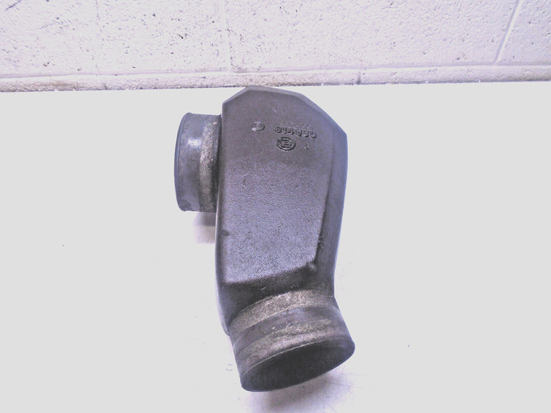 Y2a OMC Elbow 914936 3853372 Aluminum