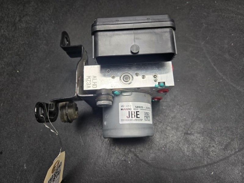 ABS Anti-Lock Brake Pump 2022 Kia Stinger 58920-J5BE0 2023