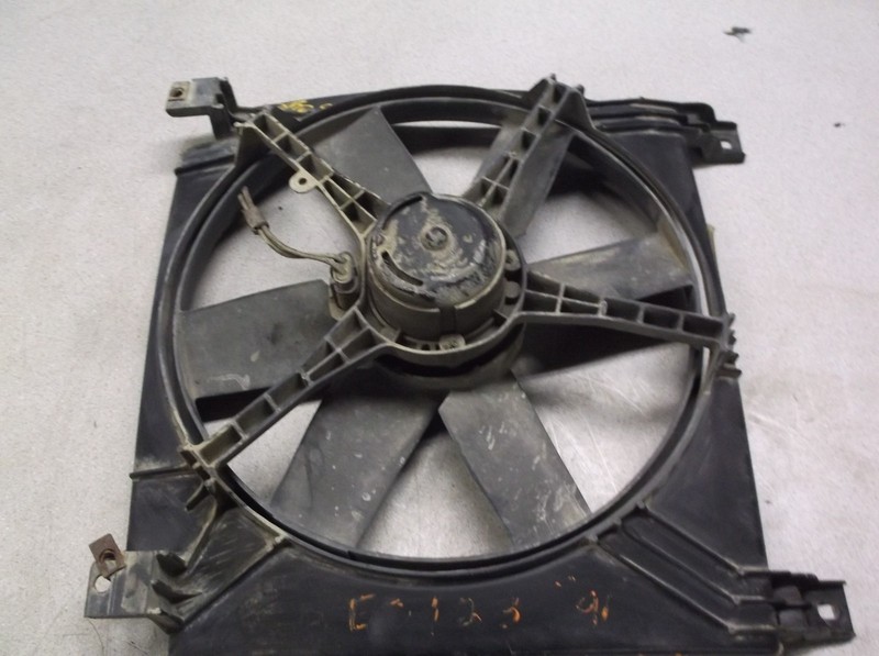 1991 Chevy Beretta 6 cyl. Fan Motor and Blade Assembly 22082440 *FREE SHIPPING*