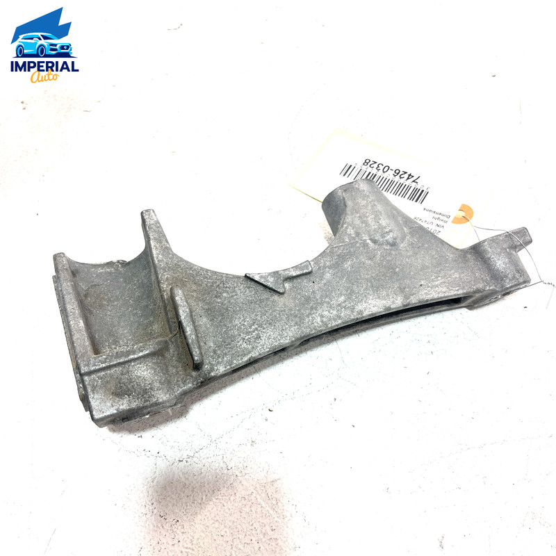2018-2023 TOYOTA CAMRY FRONT PASSENGER LOWER ENGINE MOUNT BRACKET SPACER OEM