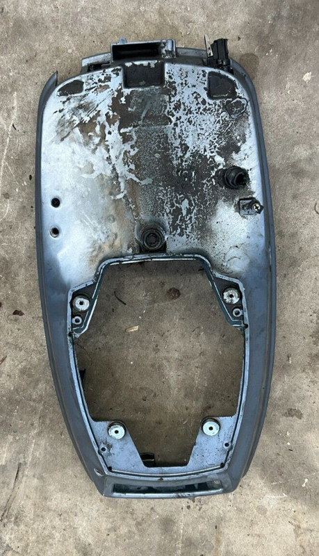 Yamaha Outboard 90 HP BOTTOM COWLING 6H1-42711-00-EK 1984-99 2 stroke