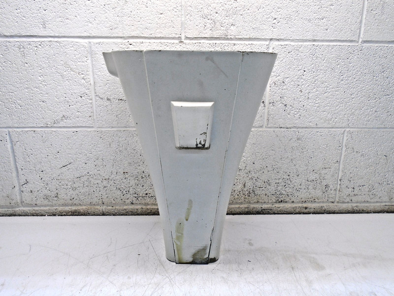 T1 178145-2 Chrysler 75hp Outboard Rear Cover Motor Leg