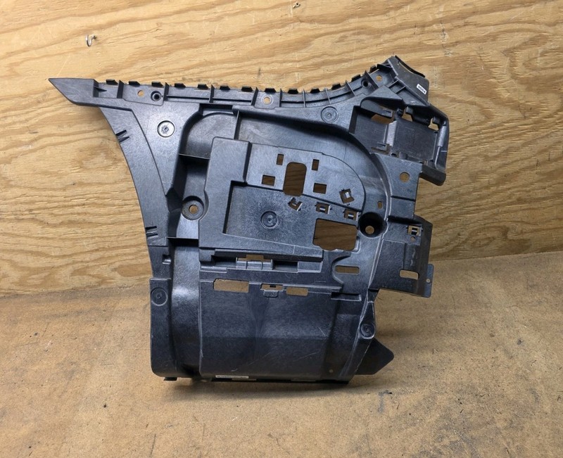 2020 21 2022 BMW 740i 750 760 G11 Rear Bumper Left Mount Bracket 51127478349 OEM