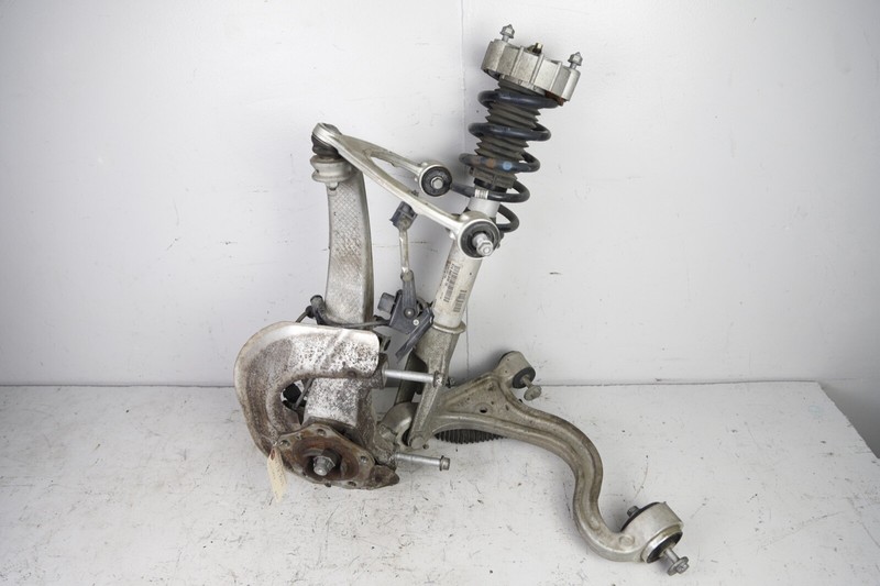 10-16 Porsche Panamera RWD Front Right Suspension Knuckle Spindle PASM Shock Arm