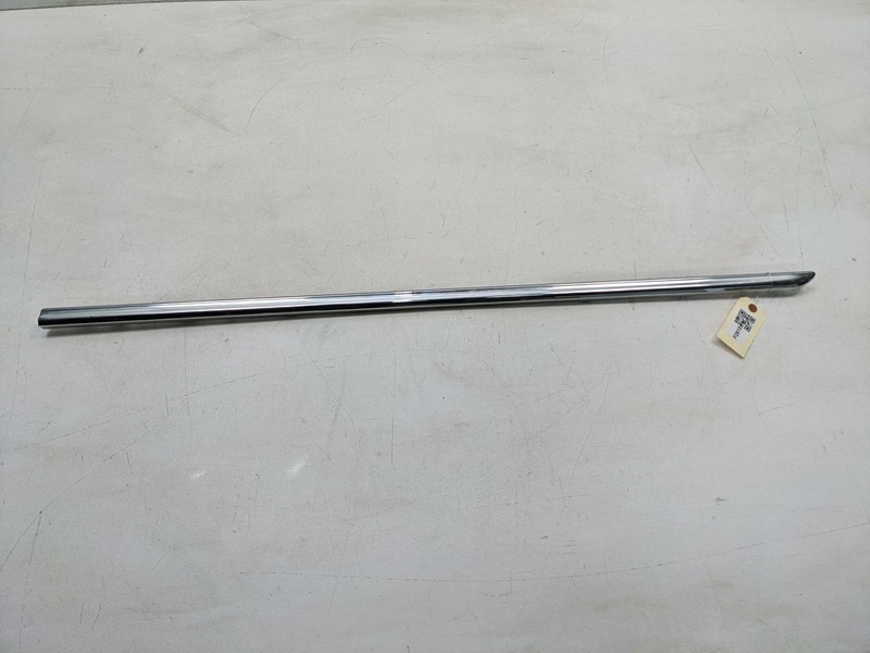 Right Front Outside Belt Molding GD9Z-5420878 2017 Lincoln Continental 2018-2020
