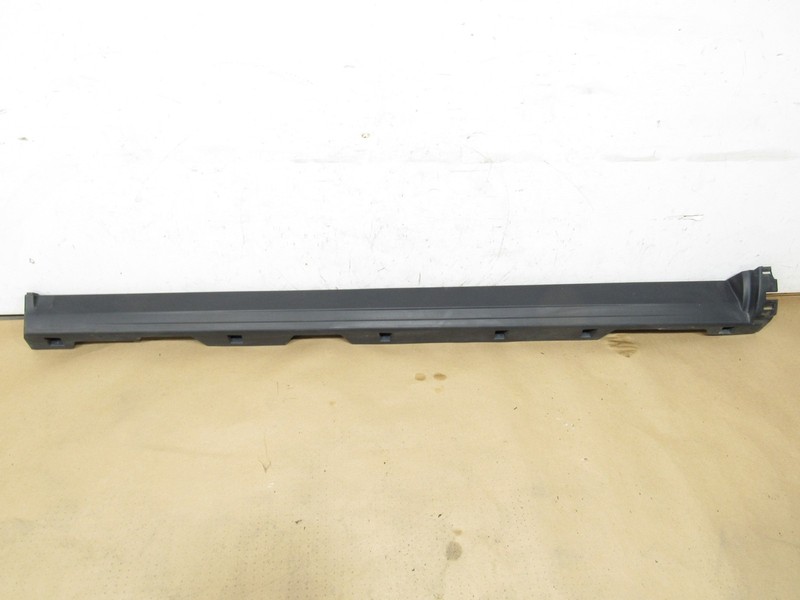 15-19 Land Rover Discovery Sport 2018 L550 Right Rocker Skirt Cover Trim Panel ;