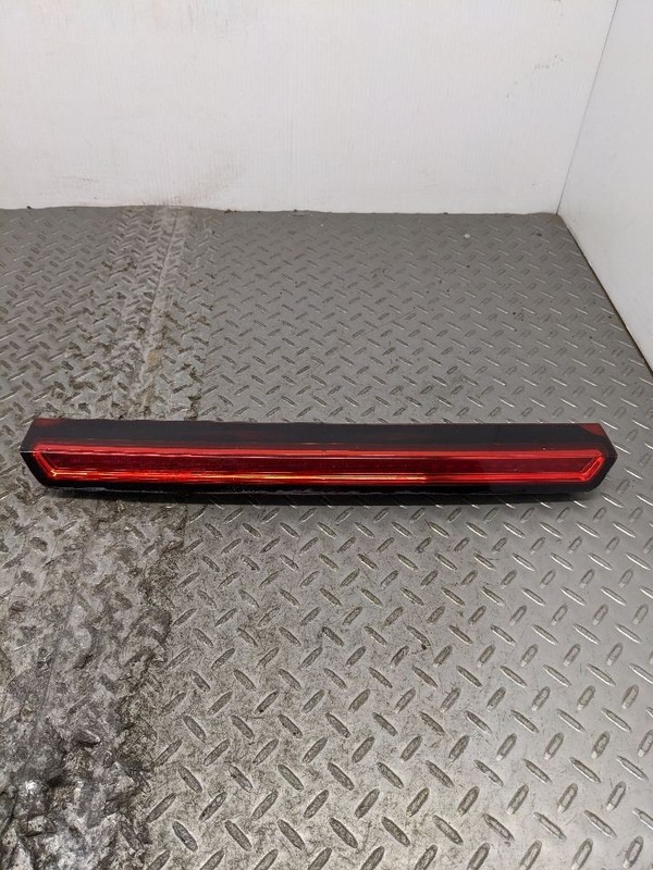 2015-2020 Chevrolet Tahoe Suburban Spoiler Third Brake Light Lamp LED OE 1184252