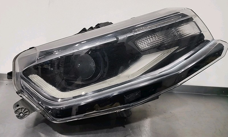 Passenger Right Headlightfor 16-23 Chevrolet Camaro Xenon LED 84129202 RH