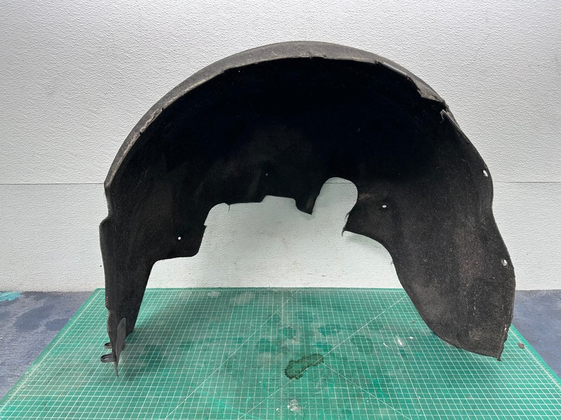 10-16 Mercedes E-class W212 REAR LEFT QUARTER WHEELHOUSE LINER SPLASH SHIELD OEM