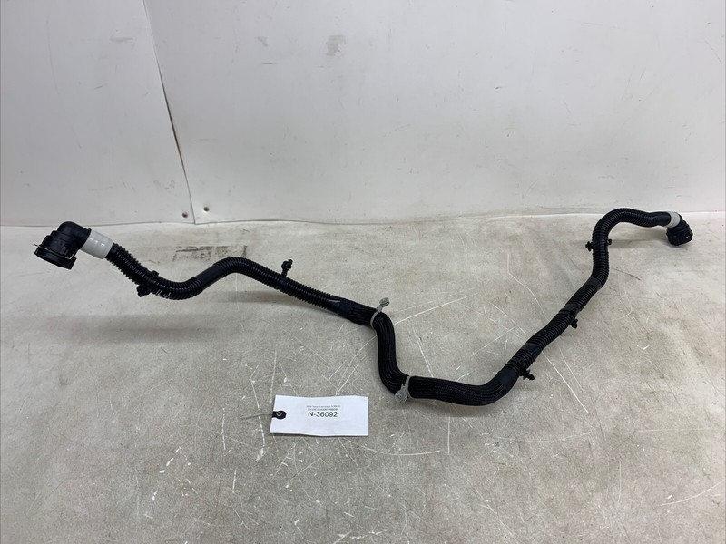 2024-2025 TESLA 3 REAR DRIVE UNIT COOLING OUTLET HOSE TUBE PIPE 36092
