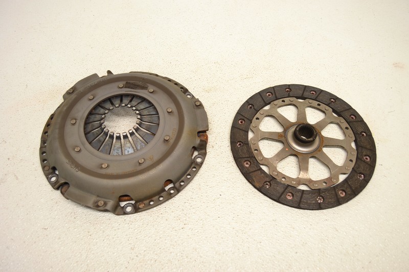 Porsche 6 Speed Clutch & Pressure Plate Boxster Cayman 2.9L 987.2 Oem 2009-2012