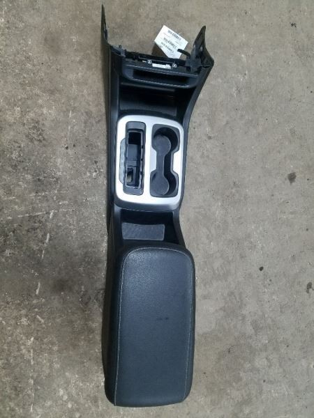 Console Front Floor Without Wireless Charger Fits 15-19 CANYON 1017973