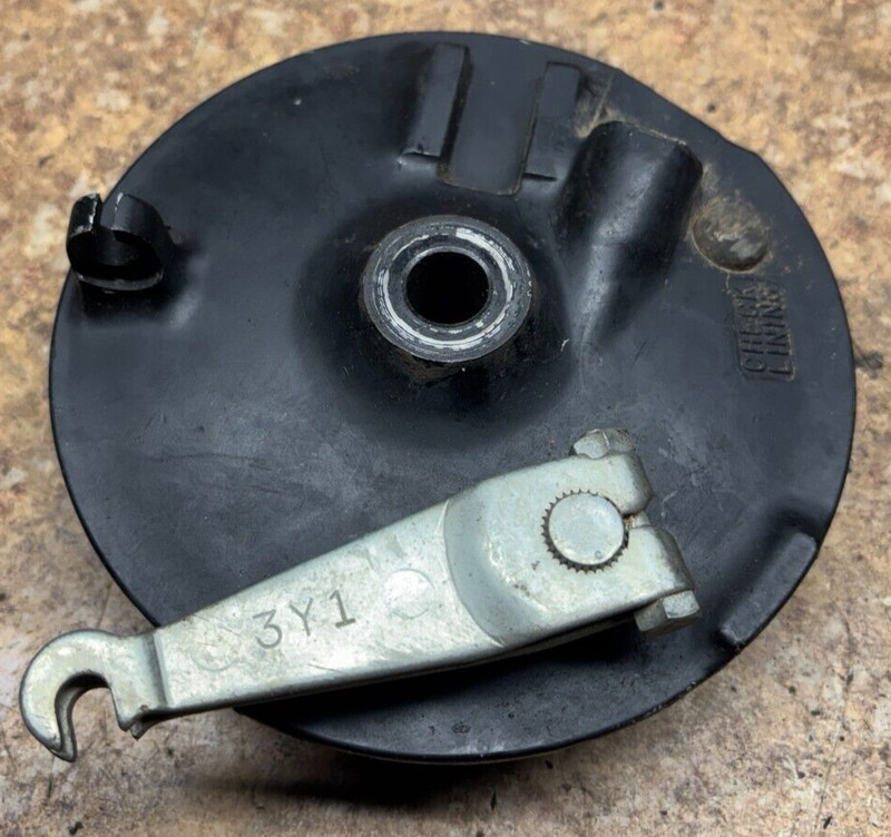 1984 Yamaha Dirt Bike XT250 XT 250 Rear Drum Brake Hub Cover Shoes Plate C9