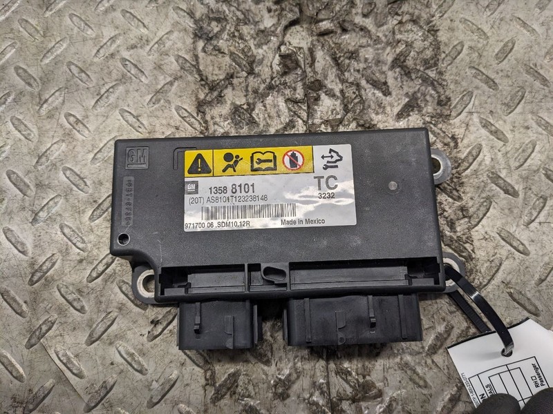 Chassis ECM Below Center Console Coupe Fits 13-15 CAMARO 1185287