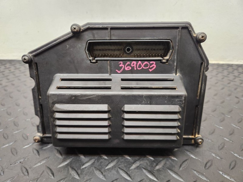 1993 Jeep Grand Cherokee 4.0L ECU Cali Emission 6-242 OEM 56028761