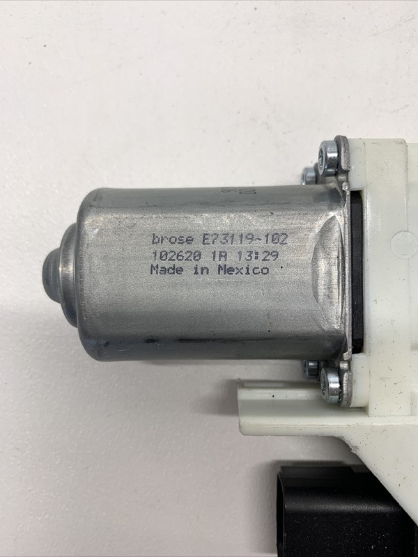 Tesla Model Y Window Lift Motor Front Left E66963-100 2020-20222864 B25